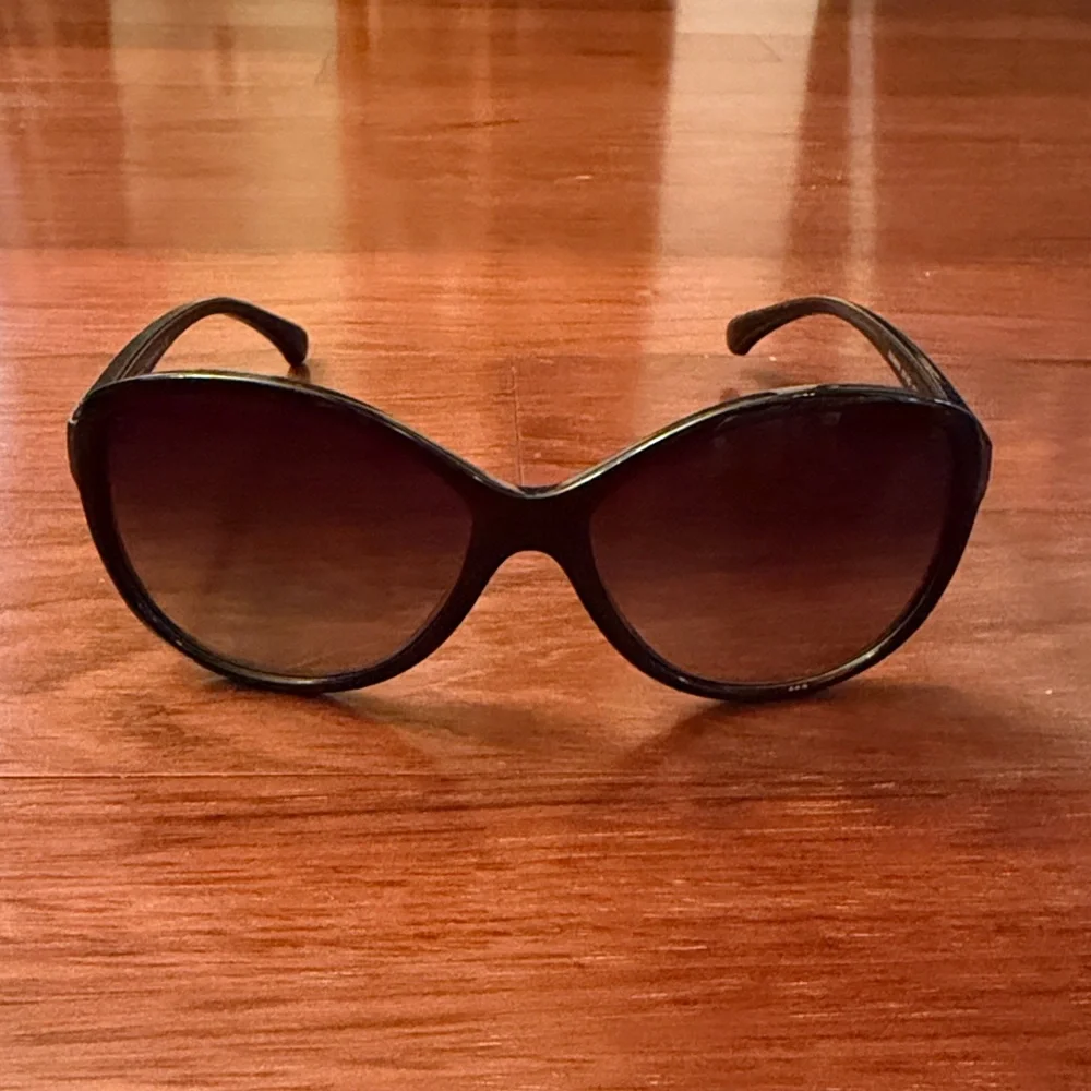 Dolce & Gabanna Black Sunglasses - Picture 2 of 11